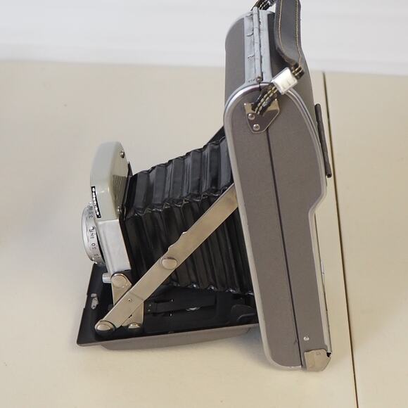 VTG 1954 Polaroid Land Camera Highlander Model‎ 80 Have Not Tested Display Only - Picture 4 of 16